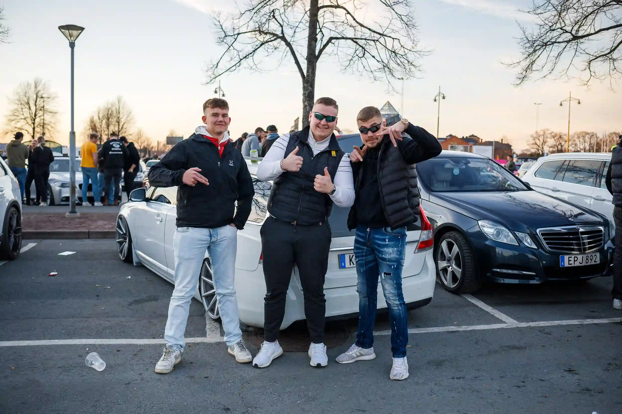 motorträff på A6-parkeringen
