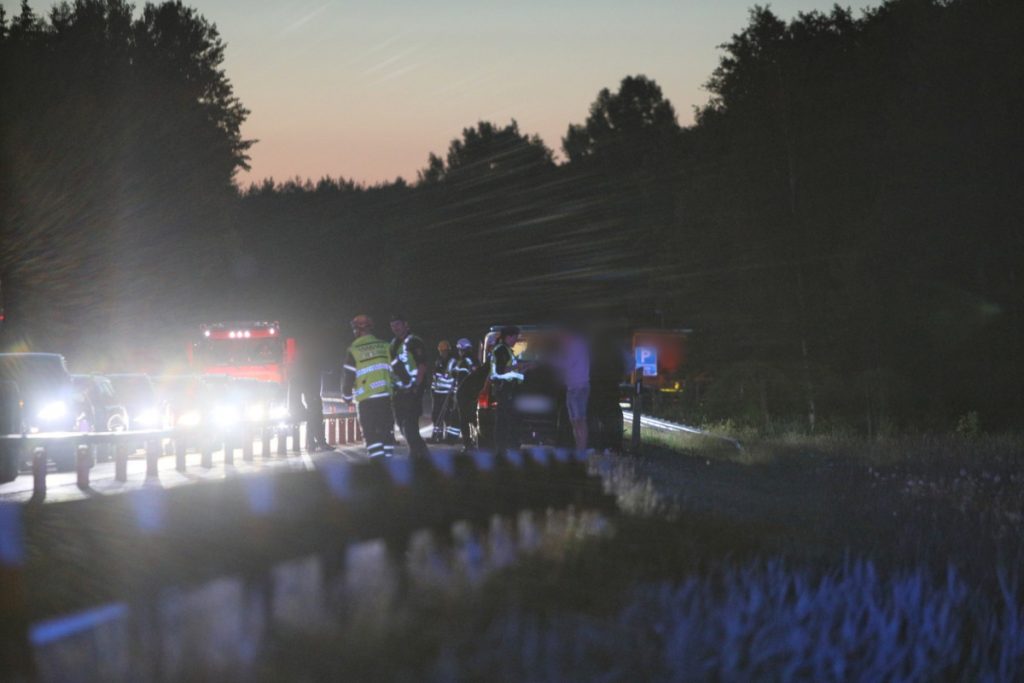 Larm om trafikolycka på väg 195