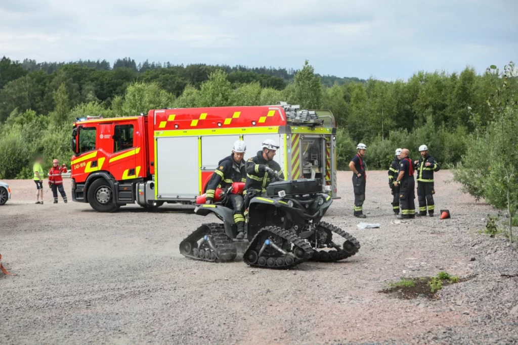 Räddningstjänst, brand i terrängen vid Haga