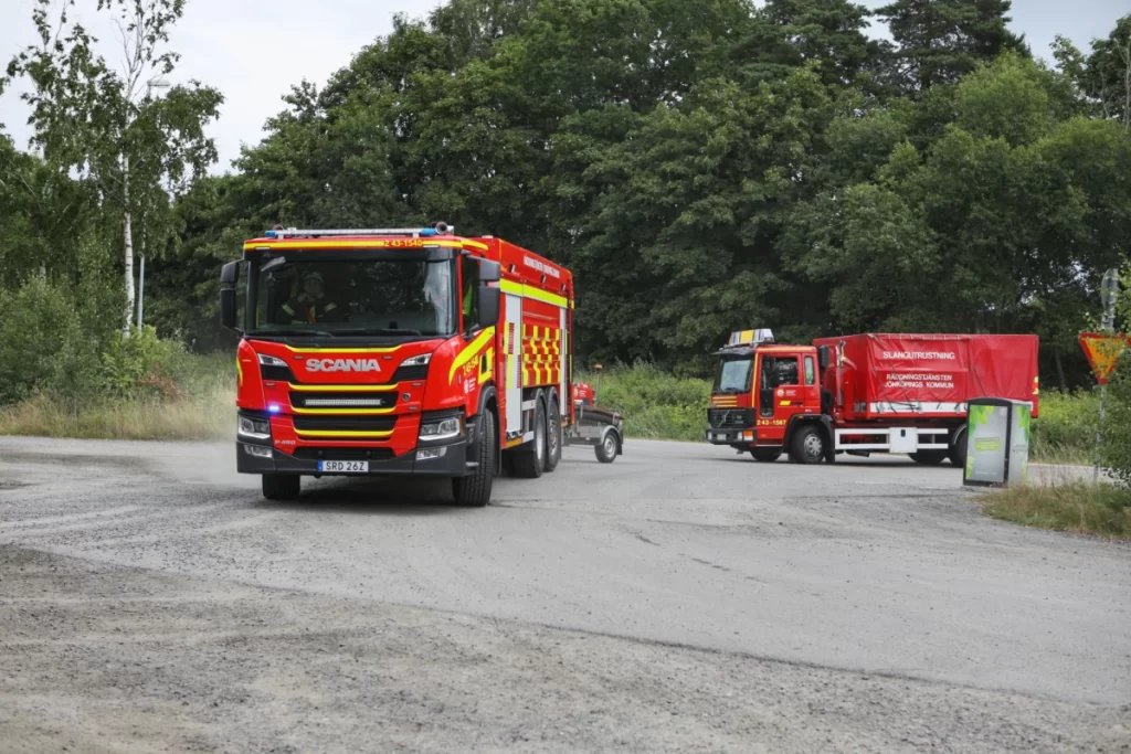 Räddningstjänst, brand i terrängen vid Haga