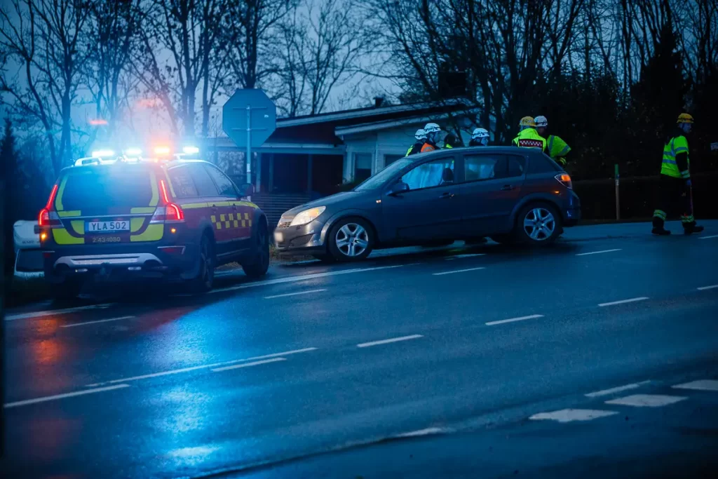 Larm om trafikolycka i Gisebo