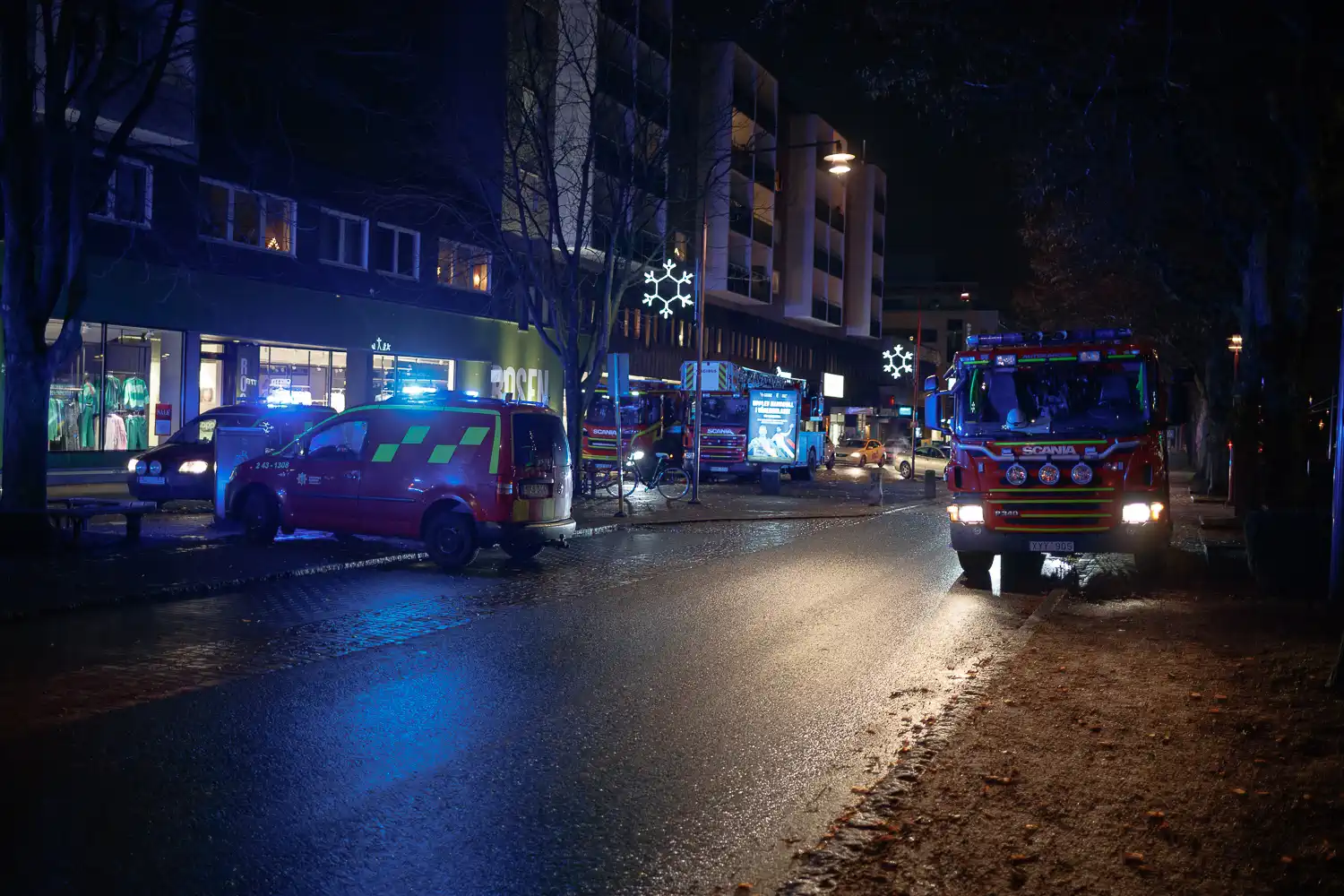 Larm om rök i parkeringshus i Huskvarna