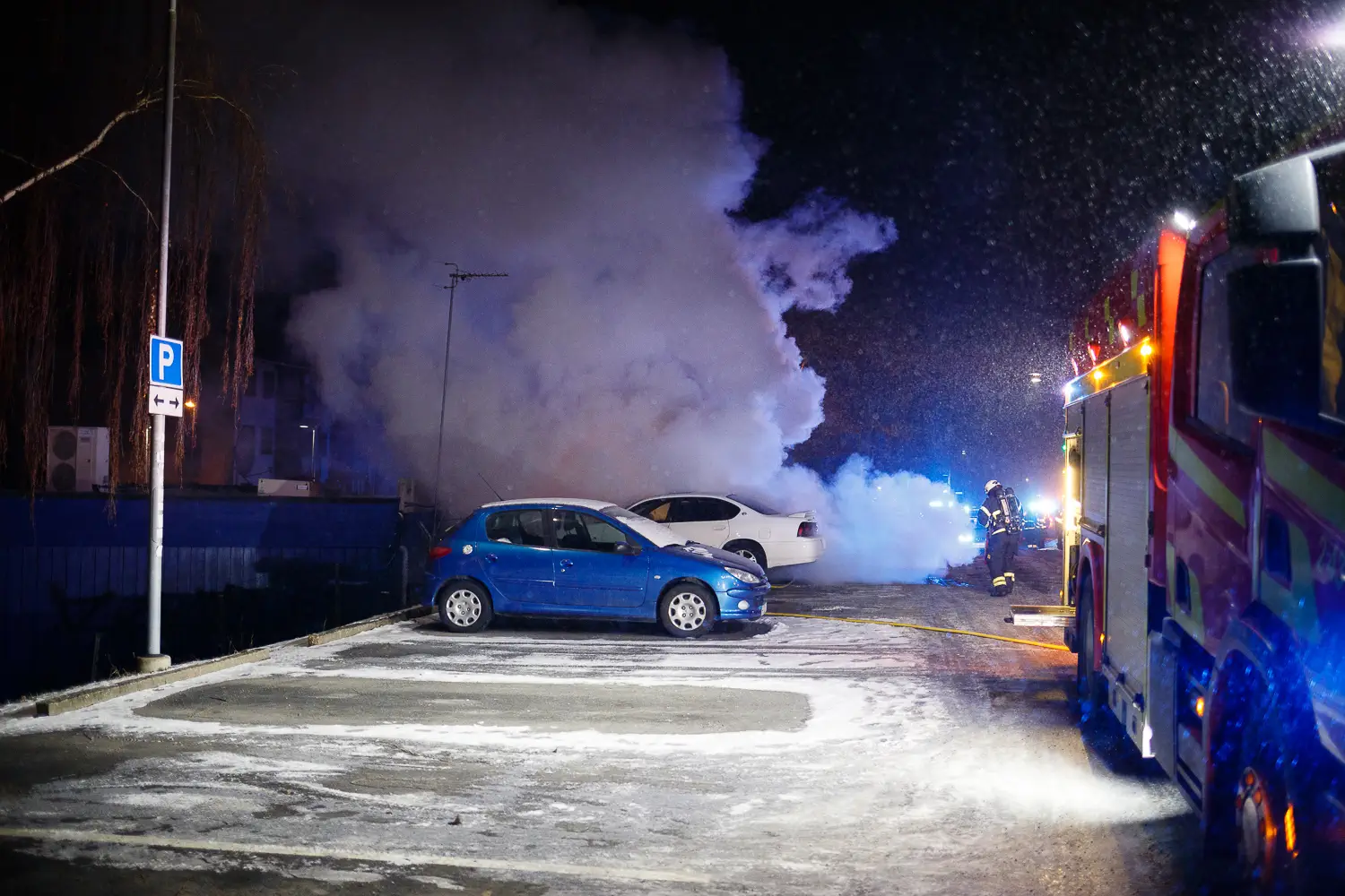 Bilbrand vid Stationsgatan i Huskvarna