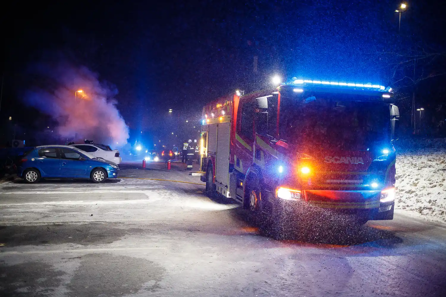 Bilbrand vid Stationsgatan i Huskvarna