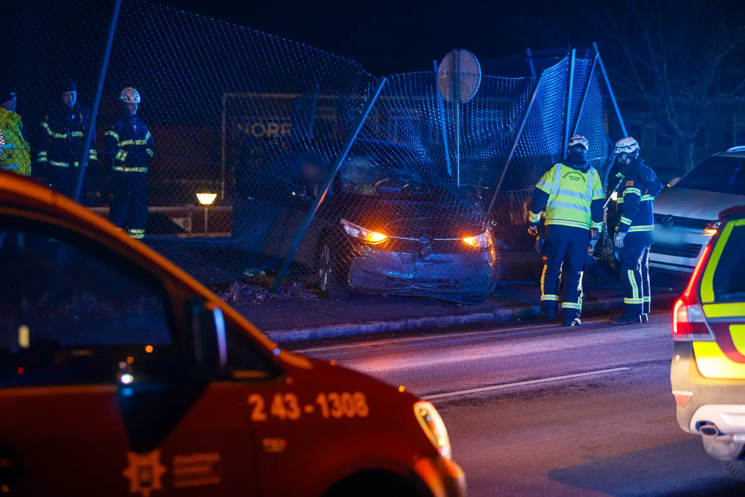 Singelolycka på Norrängen - körde in i stängsel