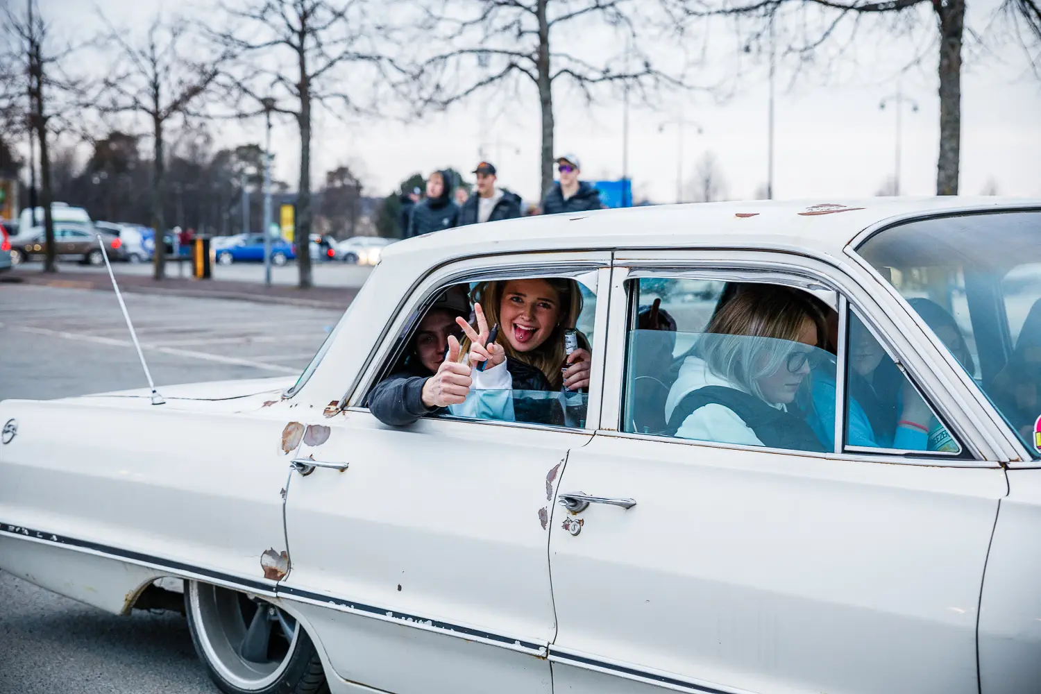 motorträff på A6-parkeringen