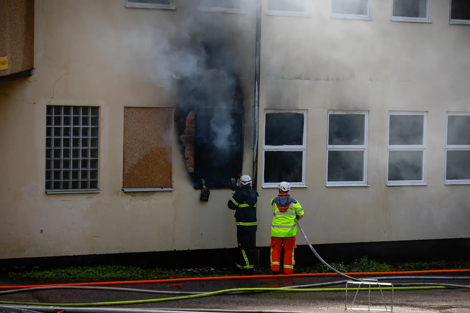 Brand i industrifastighet i Taberg