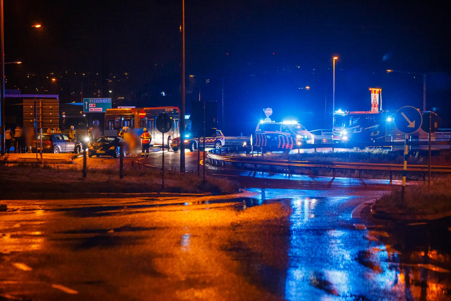 Trafikolycka i Ekhagsrondellen
