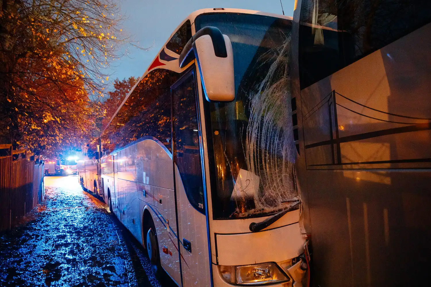 Bussar i krock på Dunkehallavägen