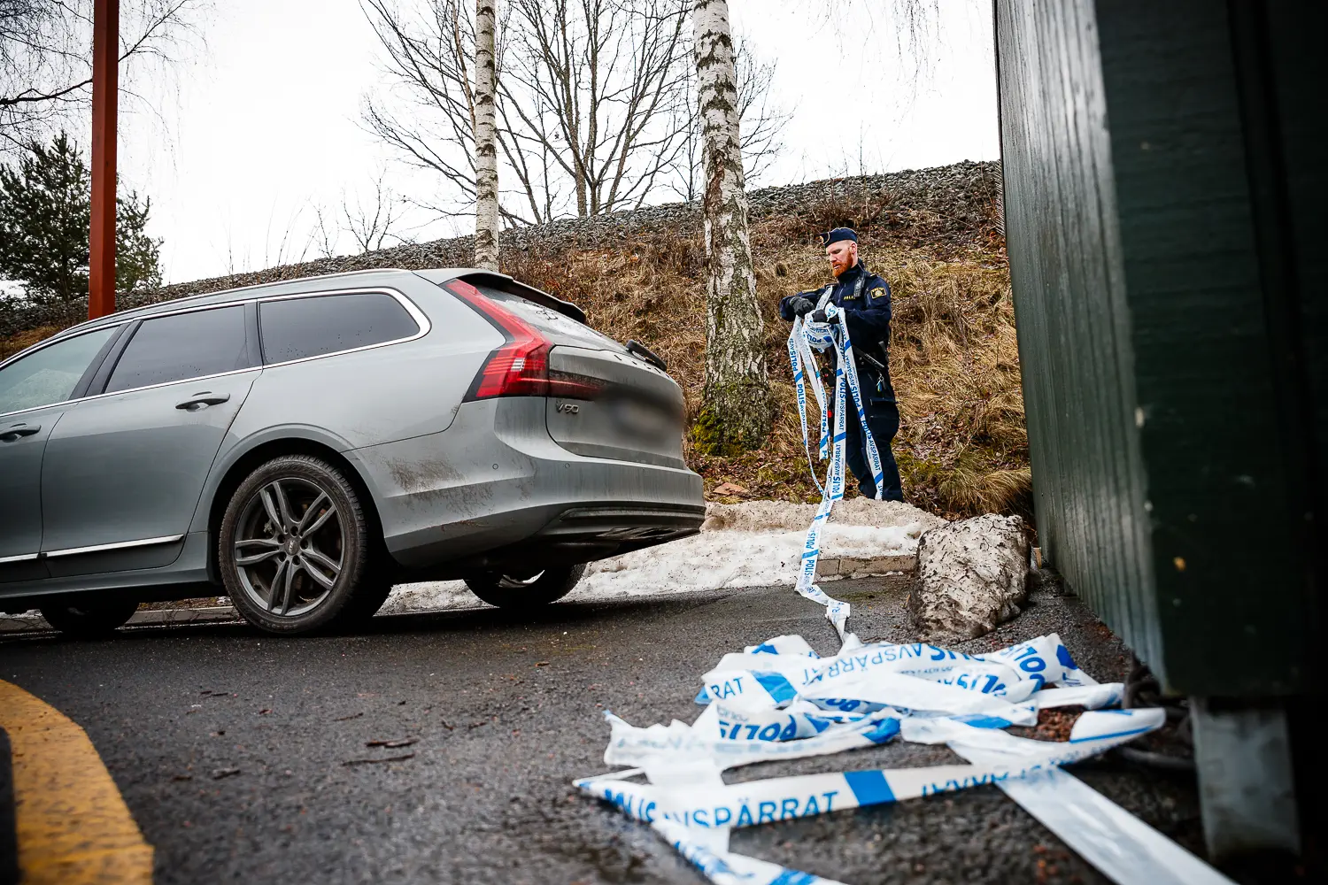 Polis - Avliden person påträffad utomhus i Jönköping