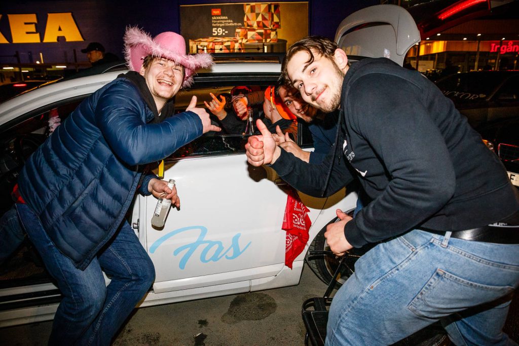 motorträff på A6-parkeringen