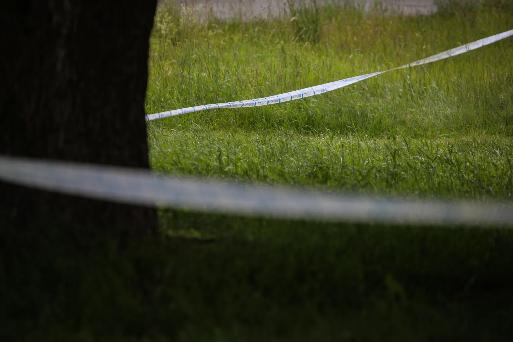 Avspärrning vid skottlossning i Hok