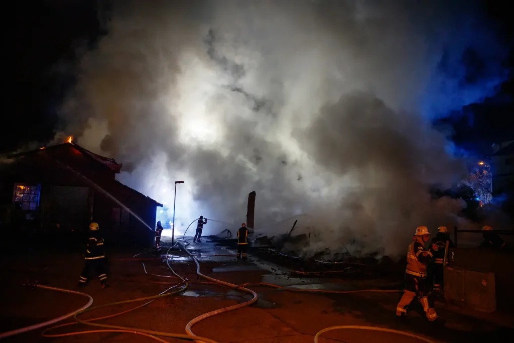 Brand i Mariannelund - lada totalförstörd