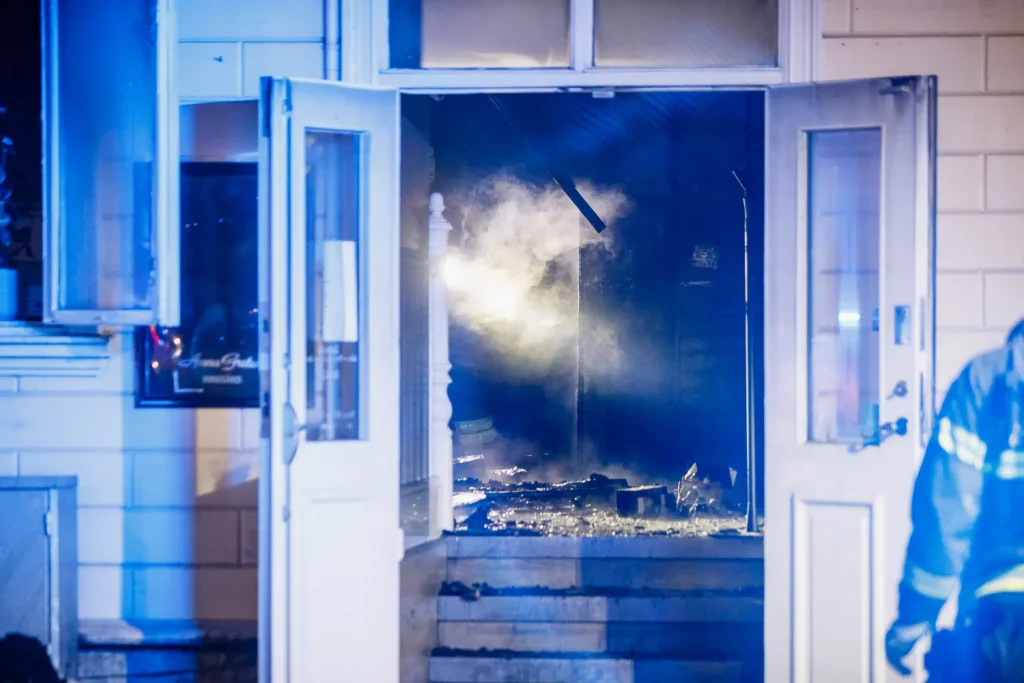 Larm om brand i restaurang