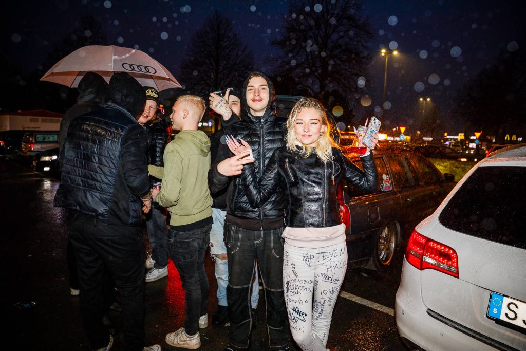 Motorträff på A6 under påskaftonskvällen