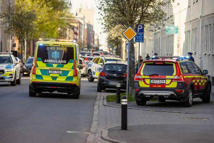 Larm om trafikolycka på Klostergatan