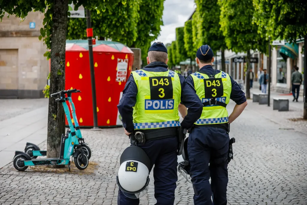 Polis fanns på plats vid Hovrättstorget