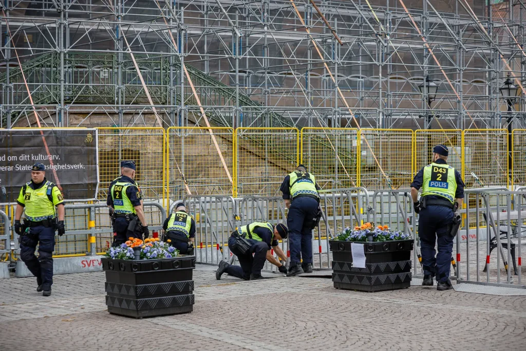 Polis fanns på plats vid Hovrättstorget