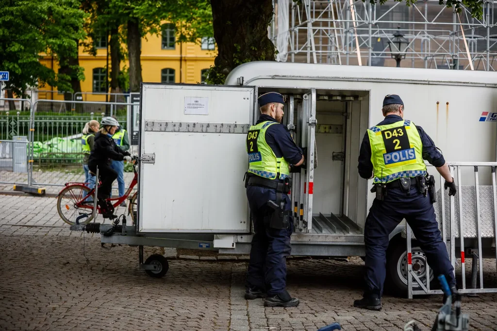 Polis fanns på plats vid Hovrättstorget