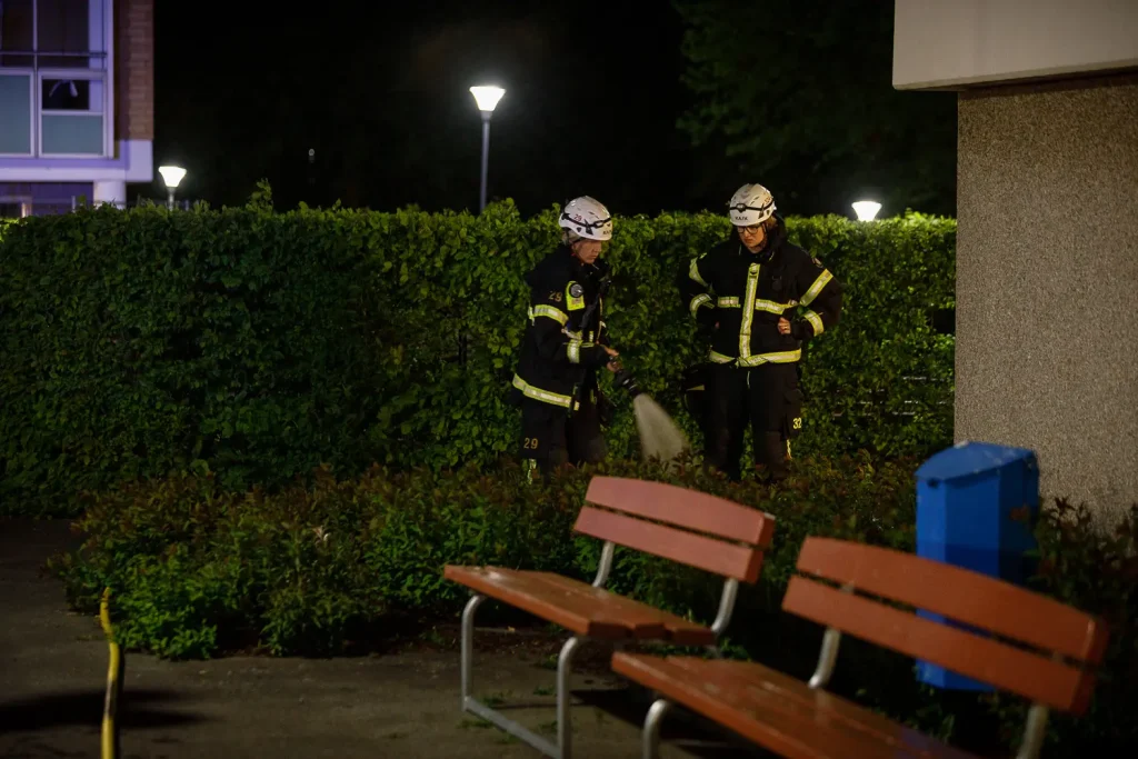 Mindre brand i buskage