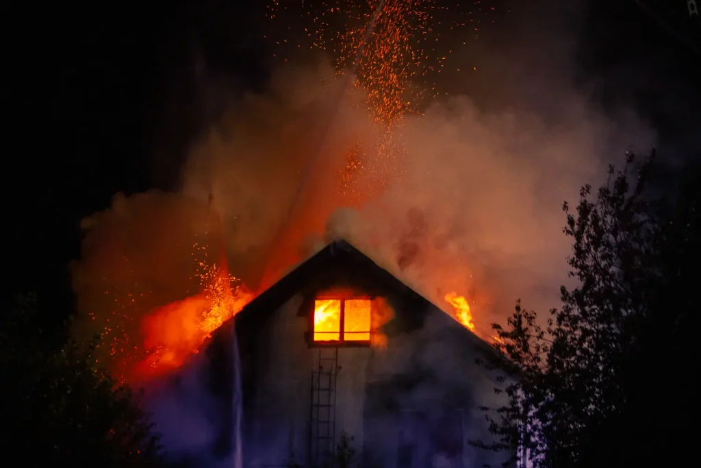 Brand i hus i Malmbäck