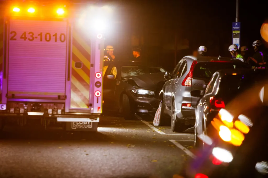 Kraschade in i personbil på Starrgatan