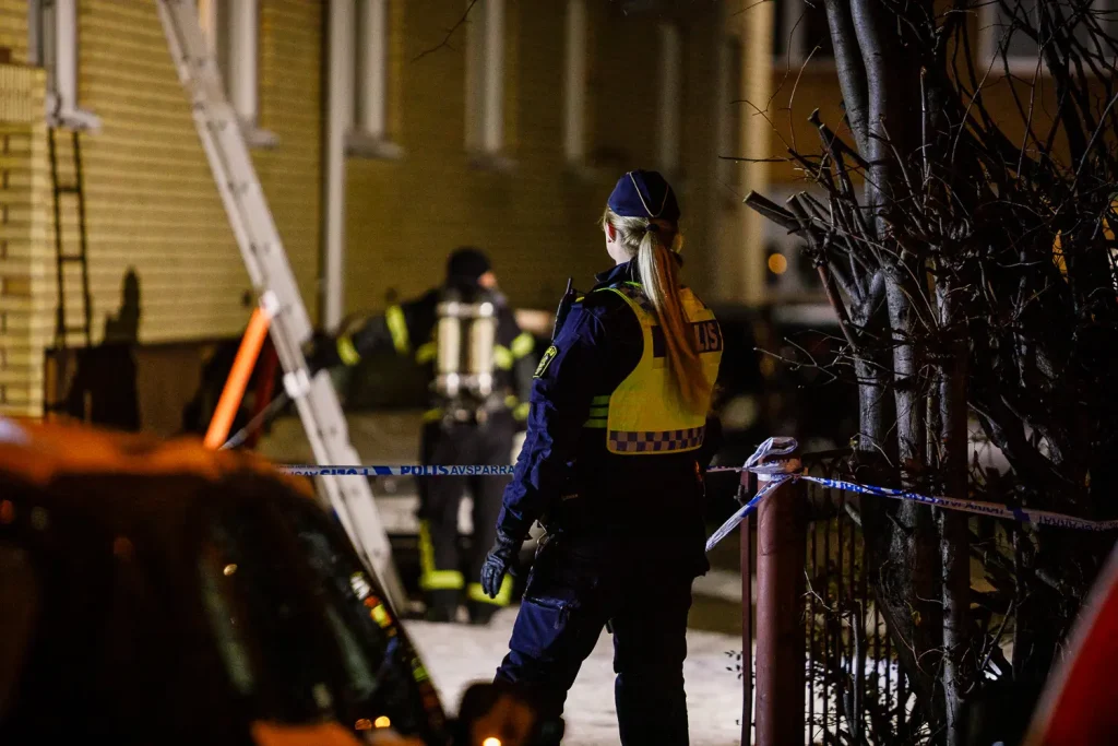 Explosion i trapphus på Liljeholmen