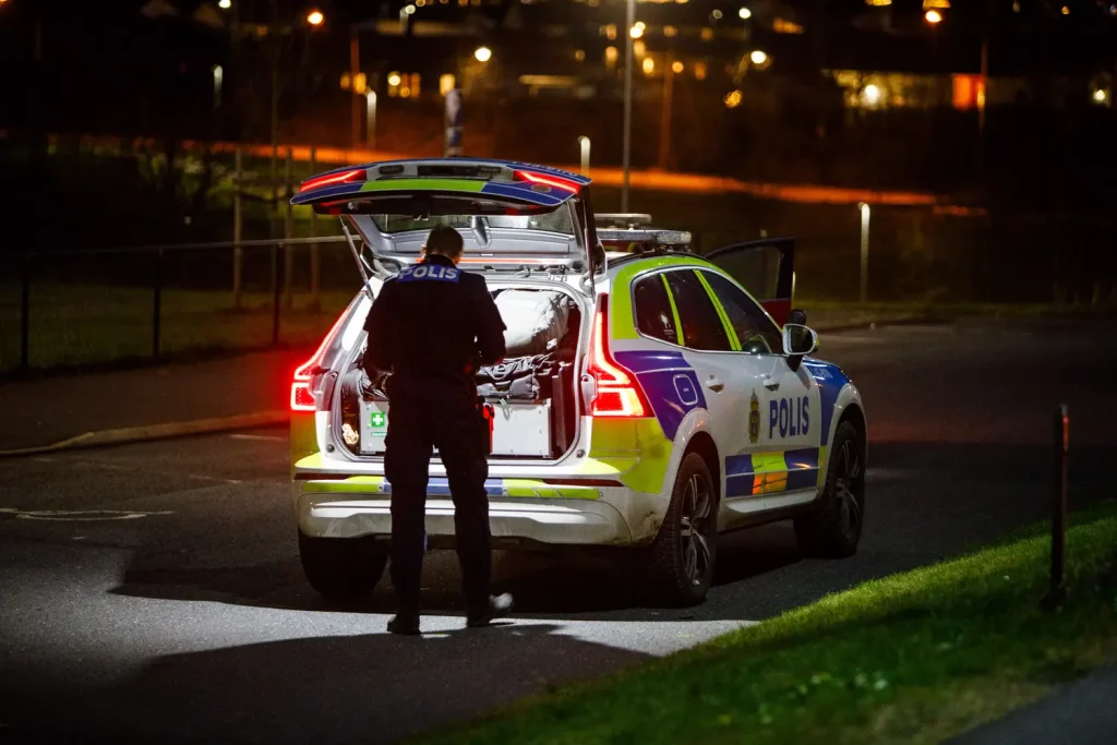 Bil körde in i vägg vid förskola