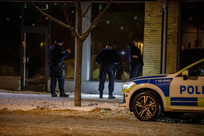 Polis och ambulans larmades om skadad person på Öster