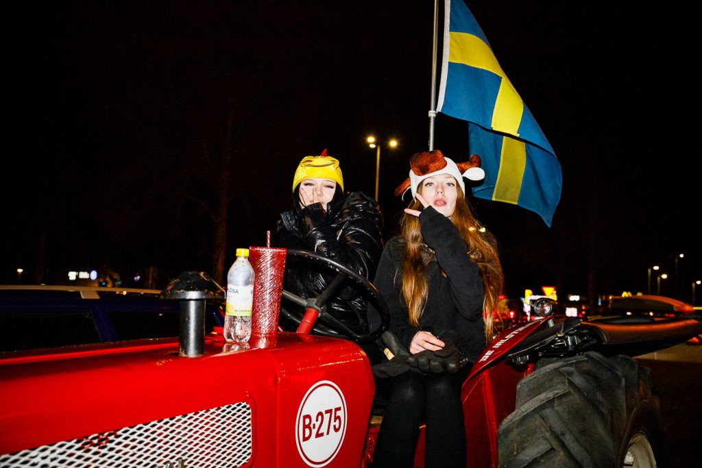 Motorträff på A6-parkeringen i Jönköping under långfredagen