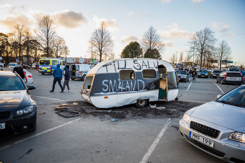 Tusentals personer samlades på Asecs-parkeringen i Jönköping