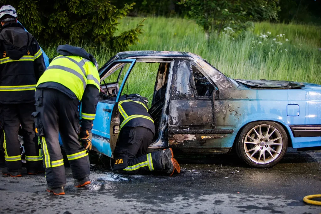 A-traktor totalförstörd i brand