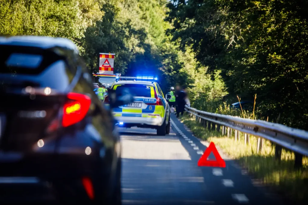 trafikolycka mellan Huskvarna och Tenhult där två personbilar kolliderade