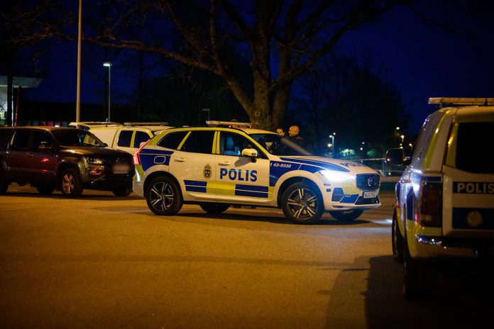 Polis på plats i Gislaved efter larm om skottlossning