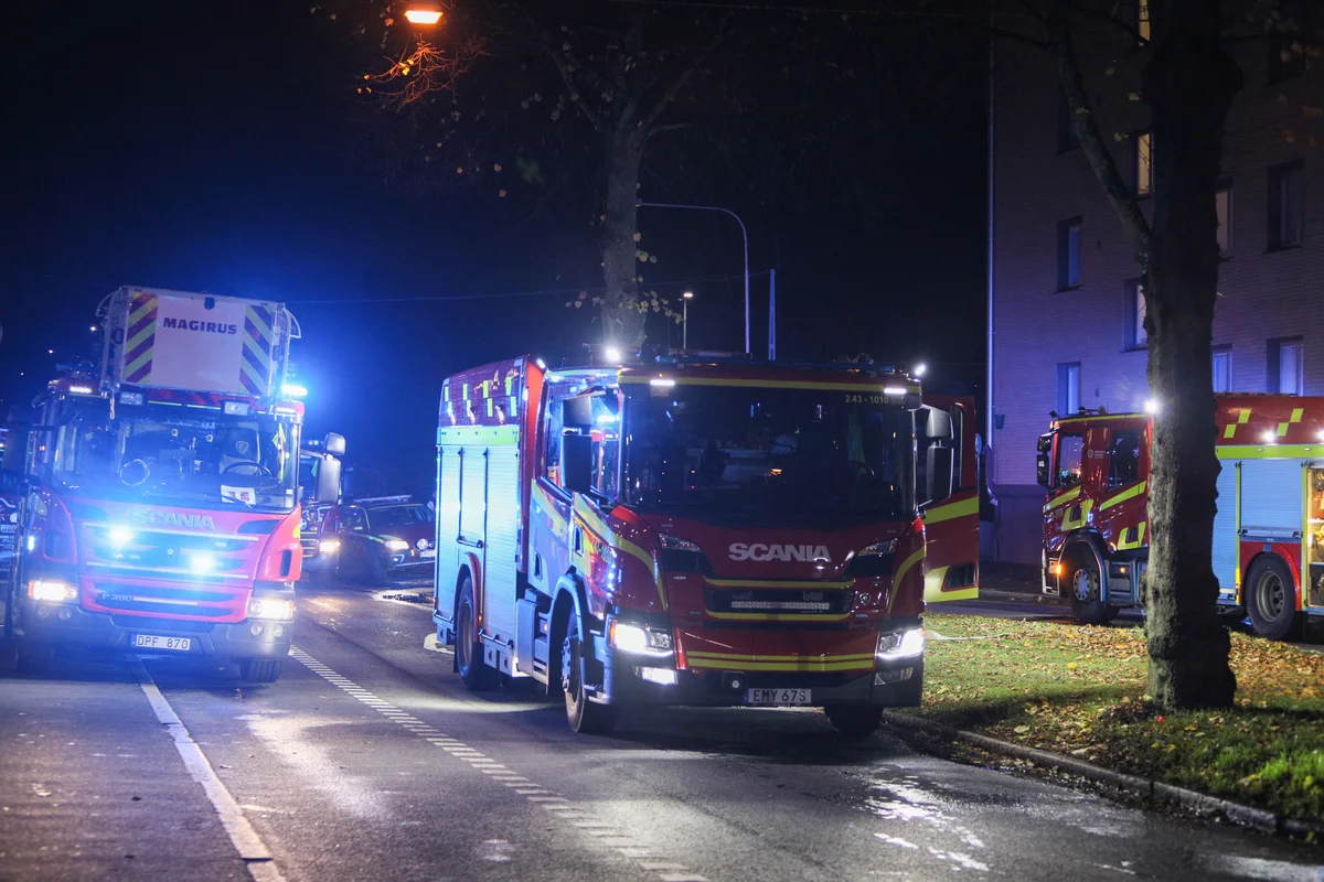 Kvinna död i lägenhetsbrand