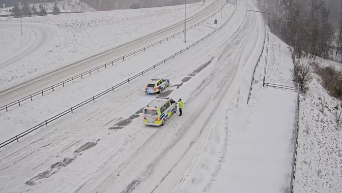 Snöoväder orsakade stopp i Göteborgsbacken