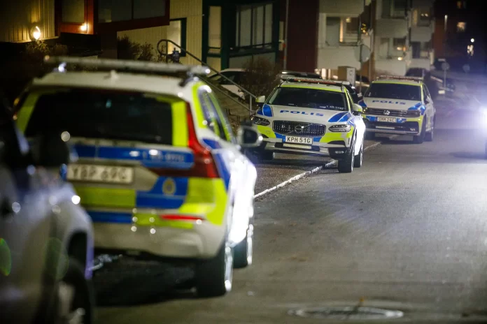 Polis vid allvarligt våldsbrott i Huskvarna