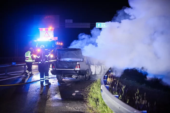Bilbrand på riksväg 26