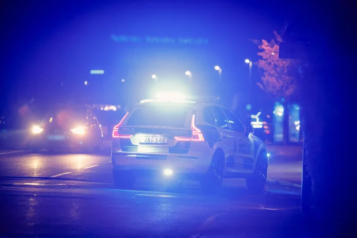 Larm om trafikolycka i Ekhagen