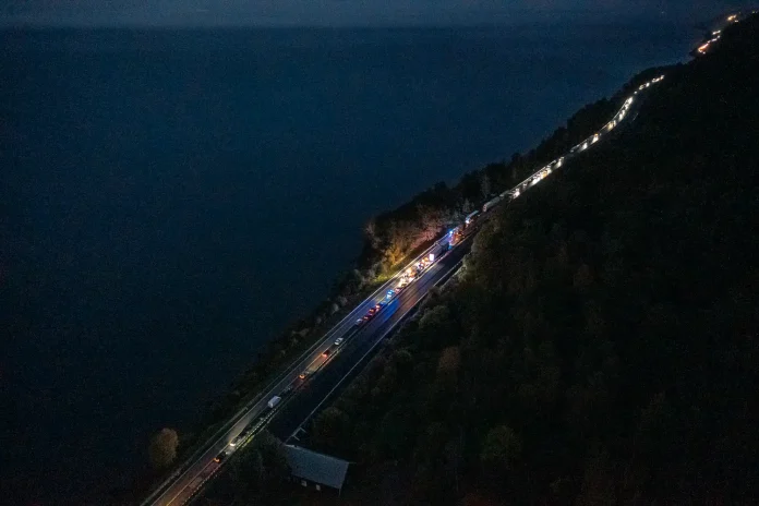 Flera fordon i olycka på E4