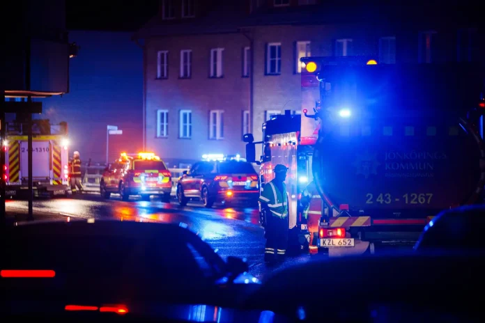 Kollision mellan personbil och A-traktor