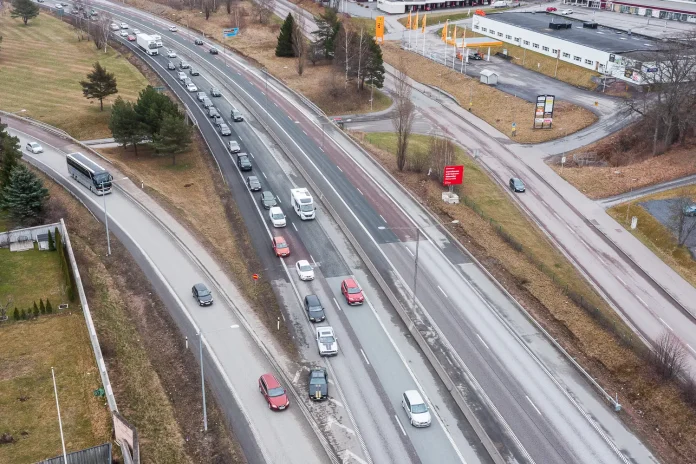 Köer på E4 i Jönköping under motormässan på Elmia