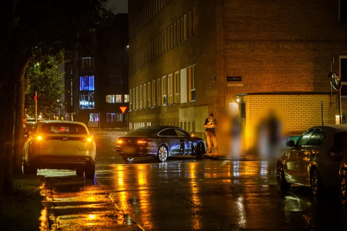 Två bilar i krock vid Slottsgatan
